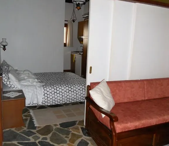 Ariadni Guest house 3*